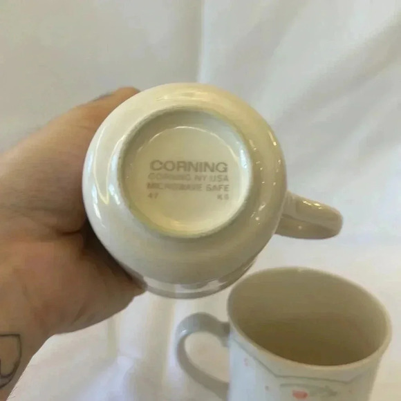 Corelle by Corning Calico Rose Set of 2 Discontinued Cups Made 1985-1993 - Picture 3 of 4